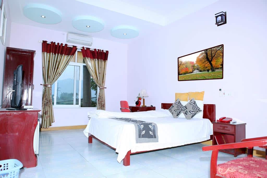 the beds at the Nha Nghi in Mu Cang Chai