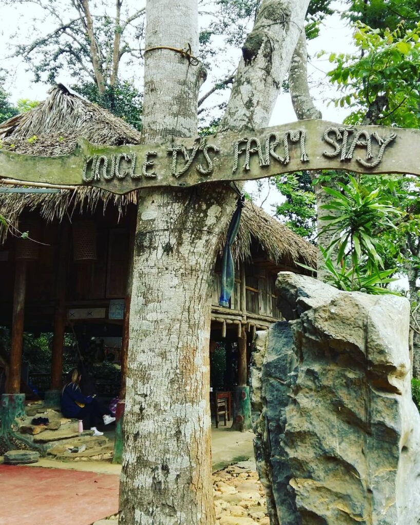 the sign outside Uncle Ty's Farmstay