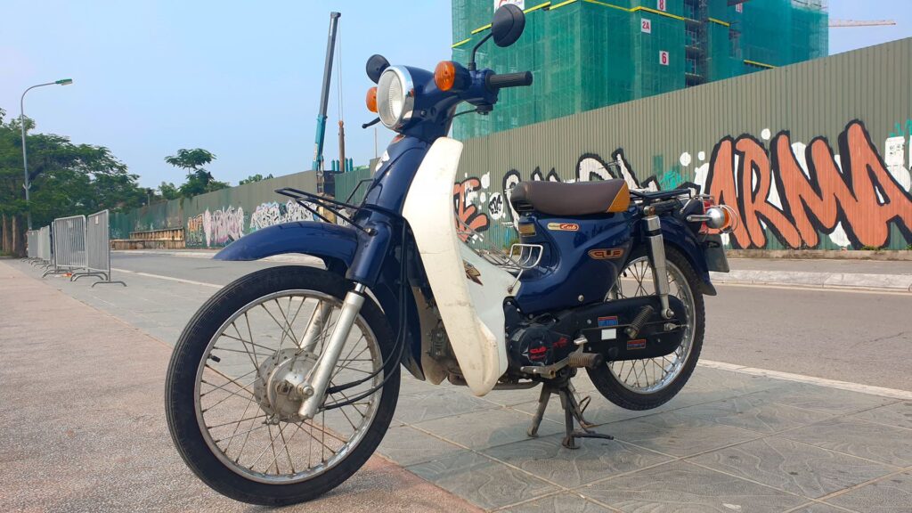 Vietnam Motorcycle Rentals: Honda Cub - front left angle