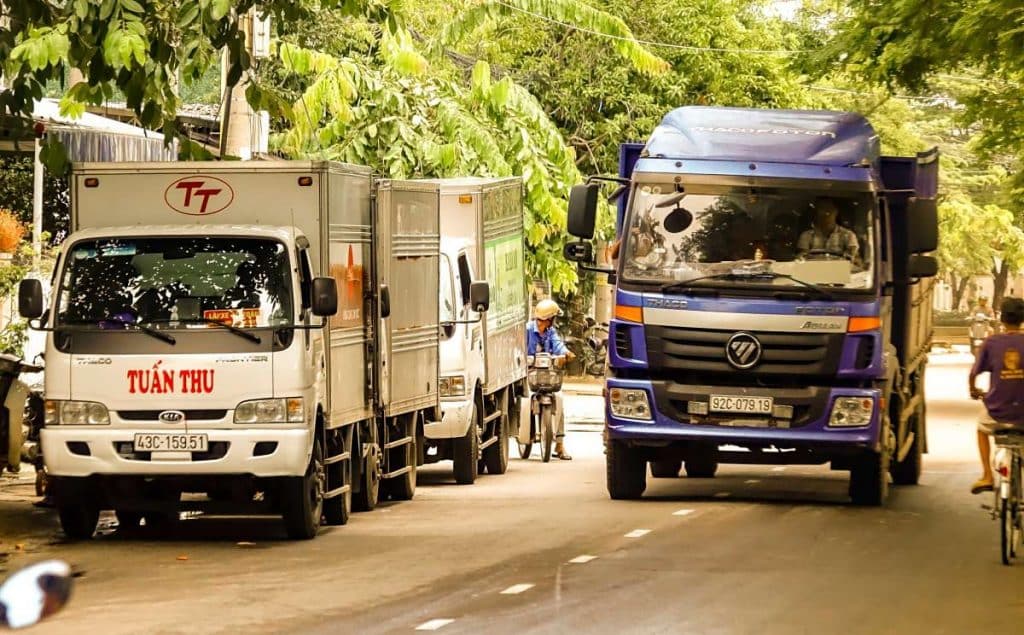 don't argue with trucks on the wrong side of the road