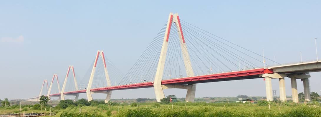 Nhat Tan Bridge