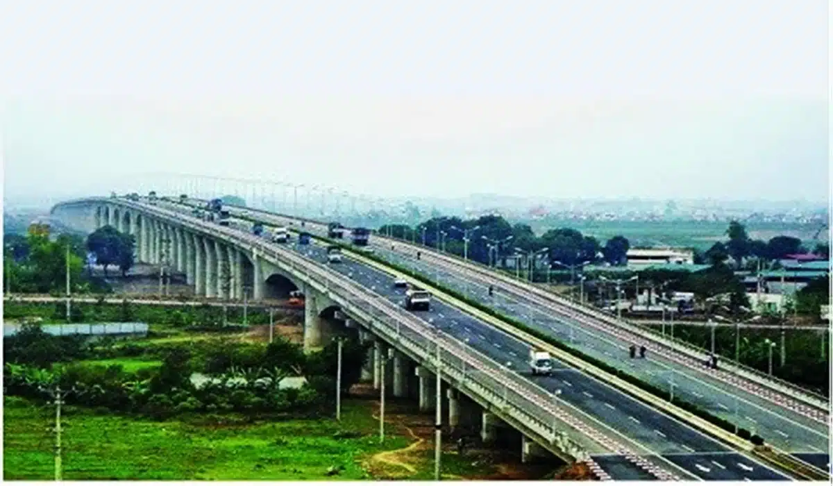 Thanh Tri Bridge