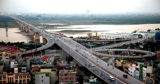 Vinh Tuy Bridge