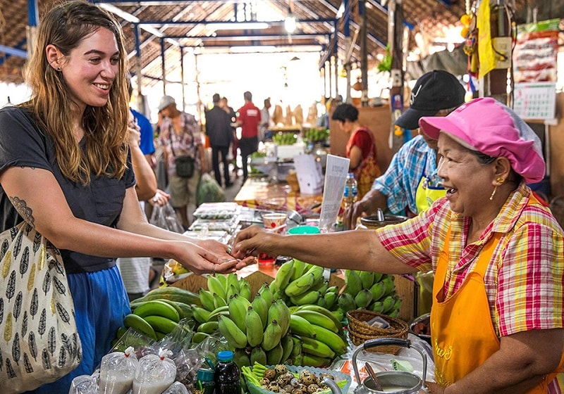 it is usual to haggle for products in vietnamese markets