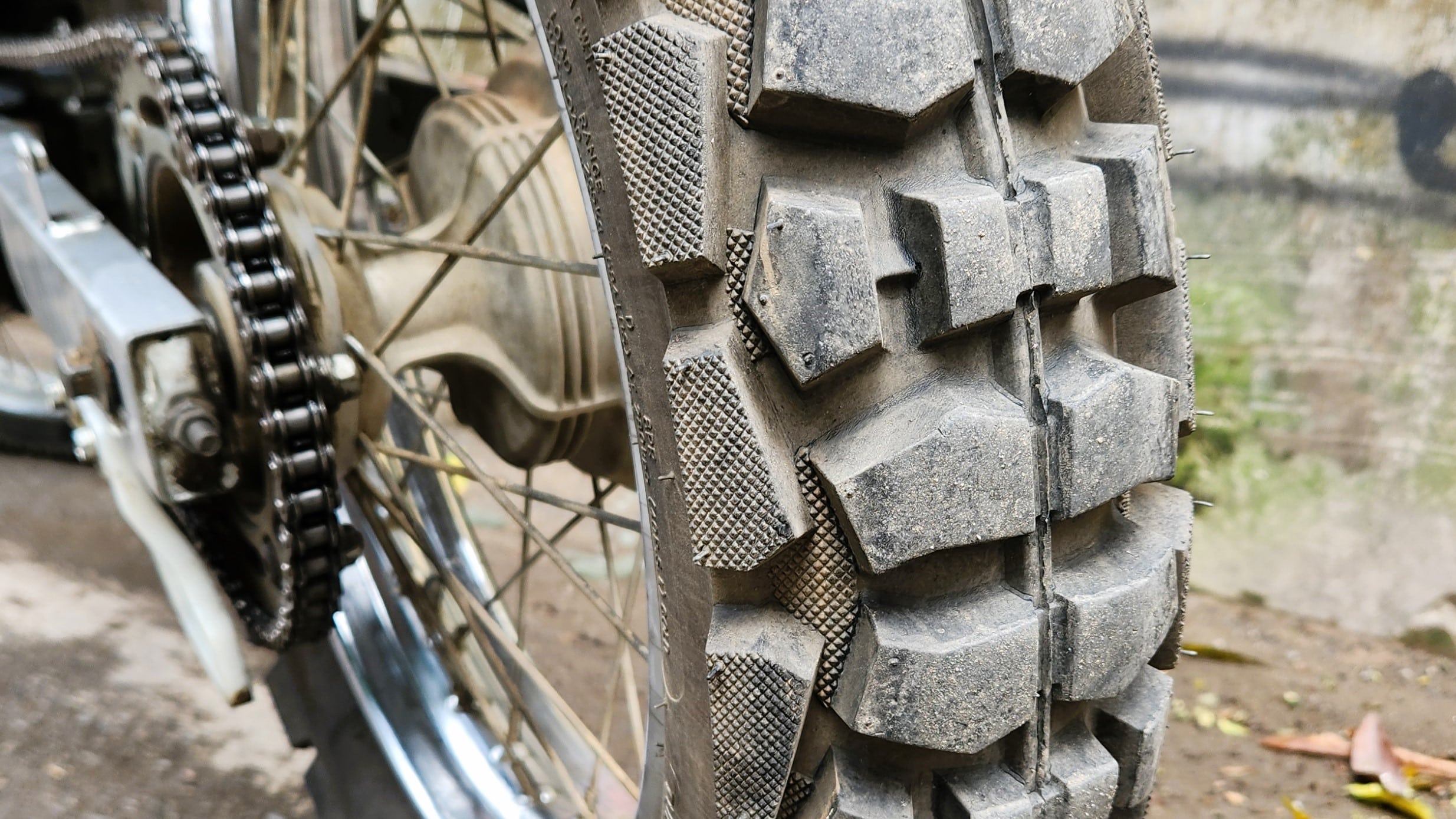 Honda XR150 knobbly tyre