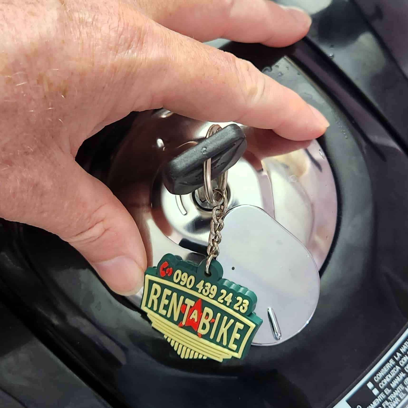 Honda XR150 petrol cap