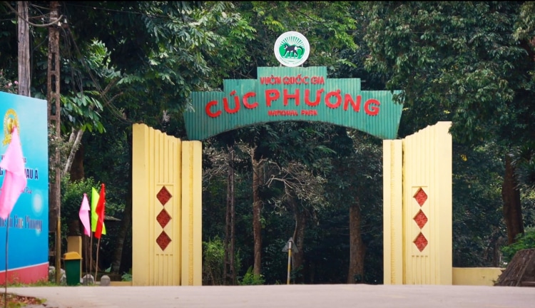 the Hanoi to Cuc Phuong route ends at the park gate