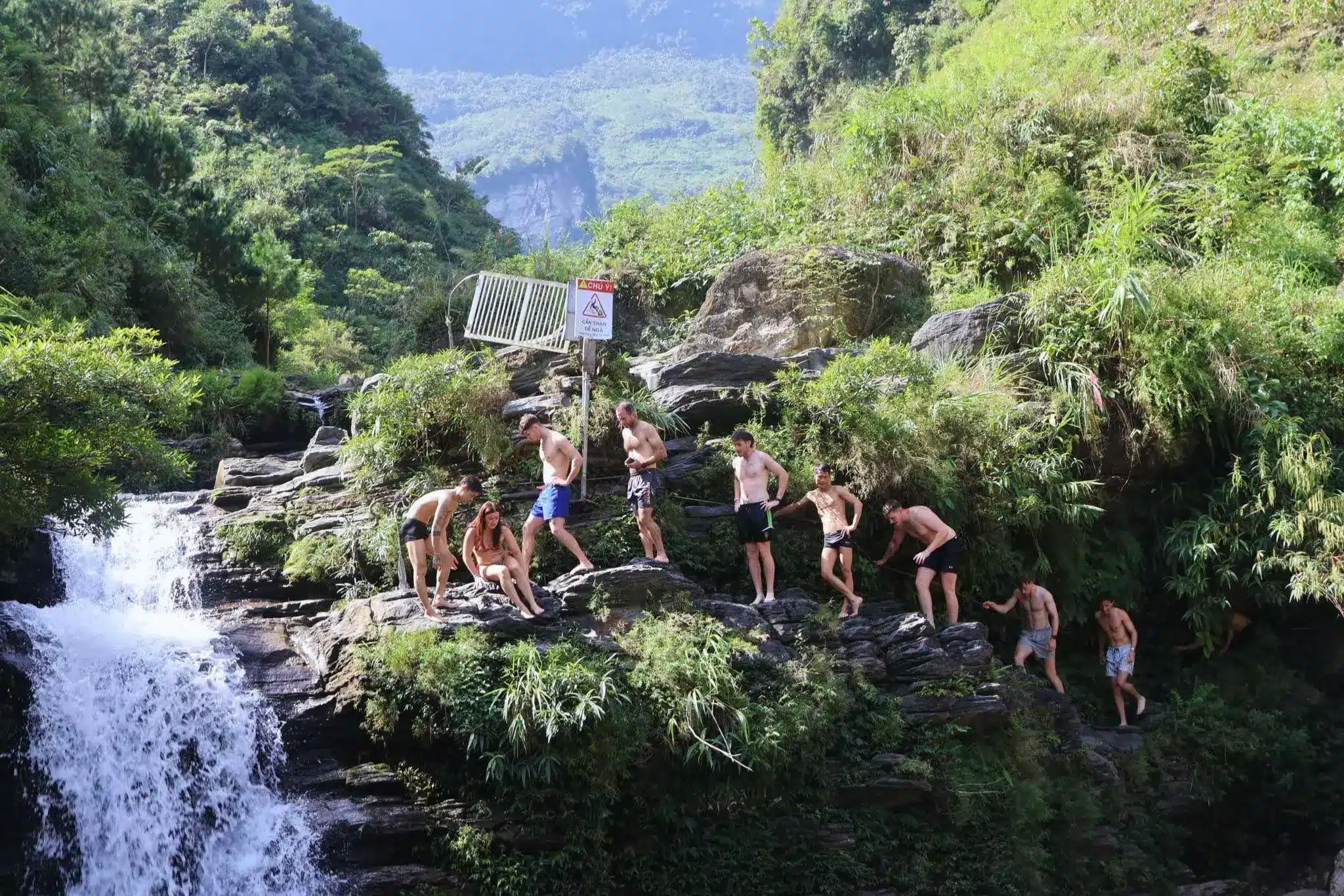 Du-gia-waterfall